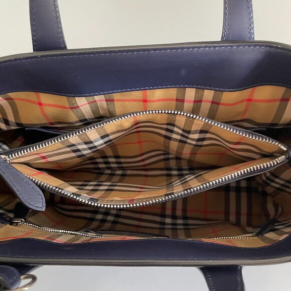Burberry Navy Blue Medium Perforated Logo Leather Banner Bag - Picture 7 of 9
